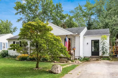 823 W 3rd St, Marysville, OH 43040