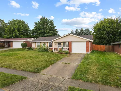 1945 Chippewa Dr, Circleville, OH 43113 photo 2