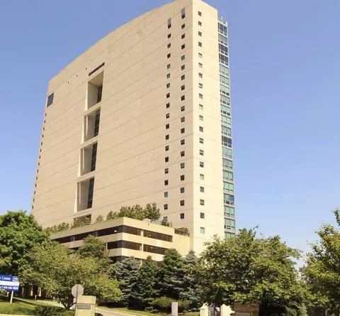 1 Miranova Pl #2005, Columbus, OH 43215