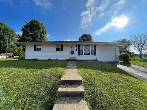 138 Ruth Ave, Logan, OH 43138