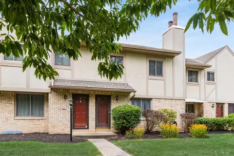 6593 Sharon Woods Blvd #20, Columbus, OH 43229