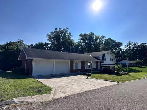 270 Poplar Dr, Mcconnelsville, OH 43756