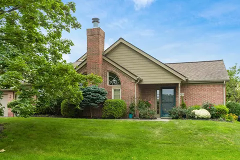 929 White Willow Ln, Columbus, OH 43235