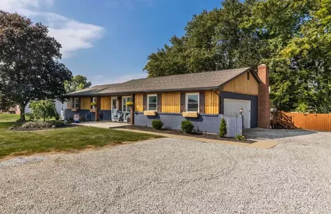 9665 State Route 104, Orient, OH 43146 photo 2