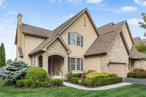 8040 Hillingdon Dr, Powell, OH 43065