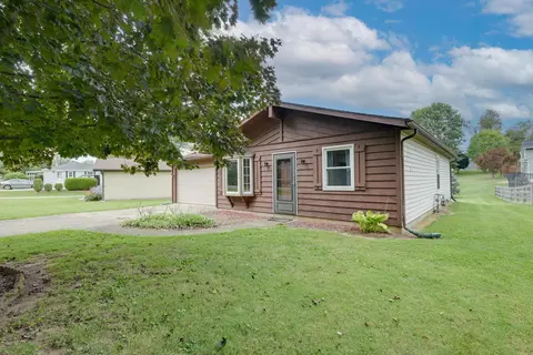 620 Licking View Dr, Heath, OH 43056