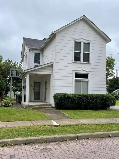 55 12 E Home St, Westerville, OH 43081