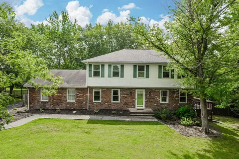 7863 E Bowling Green Ln NW, Lancaster, OH 43130