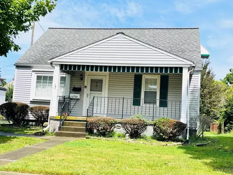 1006 Davis Ave, Newark, OH 43055