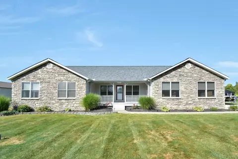 11795 Poplar Creek Rd NW, Baltimore, OH 43105