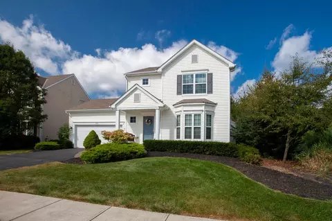 841 Bent Oak Dr, Blacklick, OH 43004