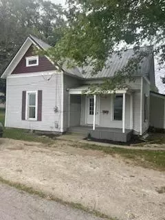 55 State St, Jeffersonville, OH 43128
