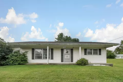 2980 Lovers Ln, Zanesville, OH 43701