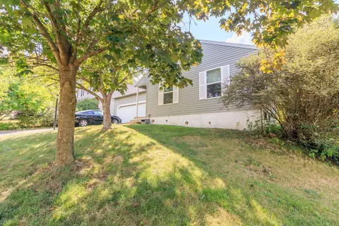 1329 Eagle View Dr, Columbus, OH 43228 photo 33