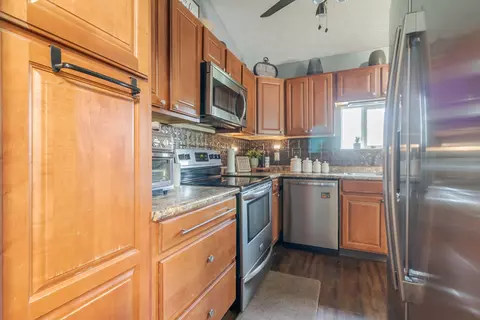 1329 Eagle View Dr, Columbus, OH 43228 photo 11