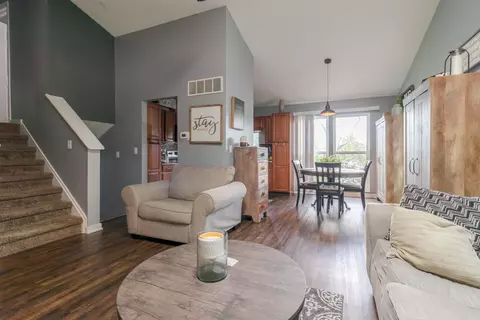 1329 Eagle View Dr, Columbus, OH 43228 photo 4