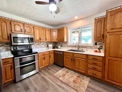 1416 Keiser Rd, Waverly, OH 45690