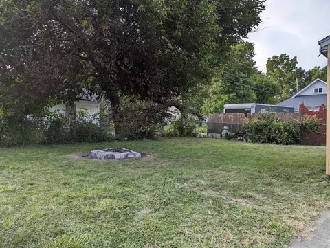 2051 Ontario Ave, Springfield, OH 45505 photo 4