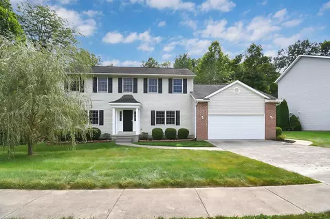 744 Quarry View Dr, Heath, OH 43056