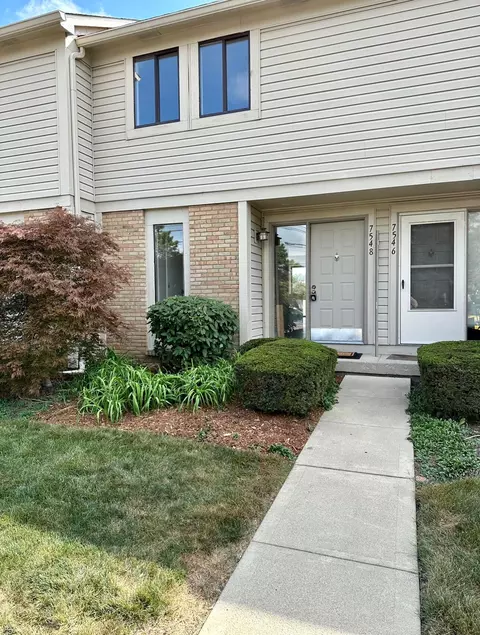 7548 Stone Lake Dr, Dublin, OH 43016
