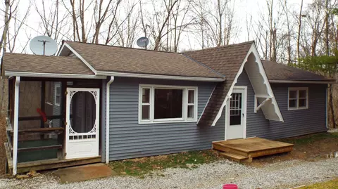 3717 Vicksville Ln, Glouster, OH 45732