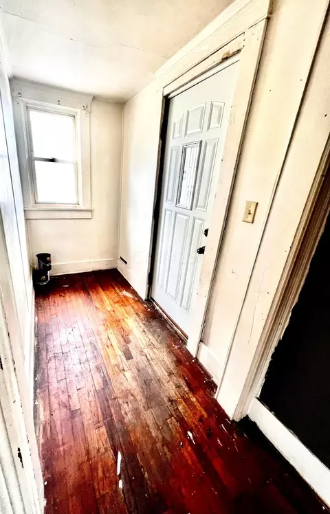 569 E Mark St, Marion, OH 43302 photo 3