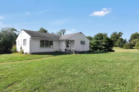9113 North St, Newark, OH 43055