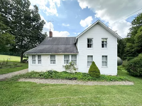 18240 Crawmer Rd SE, Newark, OH 43055