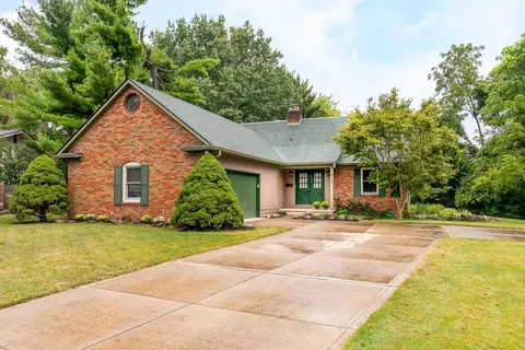 266 Colony Ct, Columbus, OH 43230