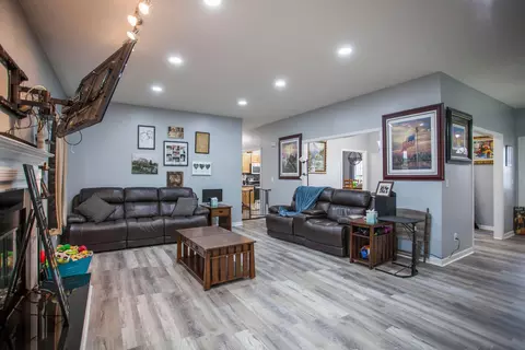 14355 Davis Rd, Mount Sterling, OH 43143