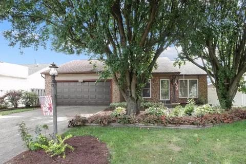 3442 Birch St, Grove City, OH 43123
