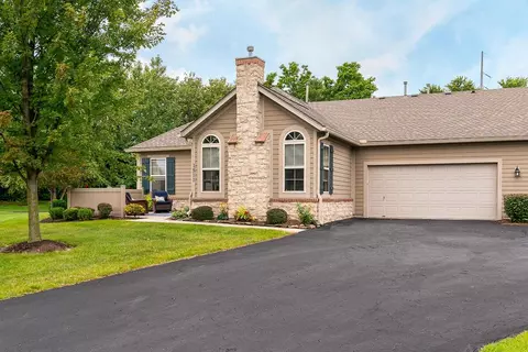 1511 Cascade Dr #25, Grove City, OH 43123