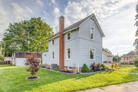 1004 Howard St, Mount Vernon, OH 43050