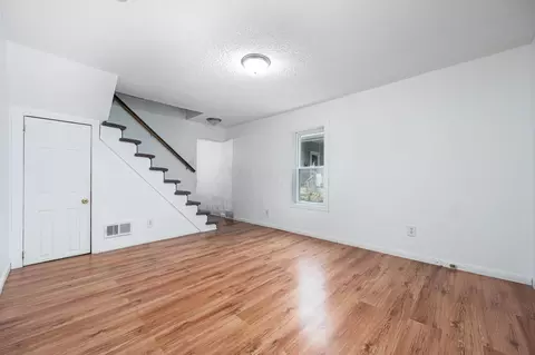 148 E William St, Delaware, OH 43015 photo 6