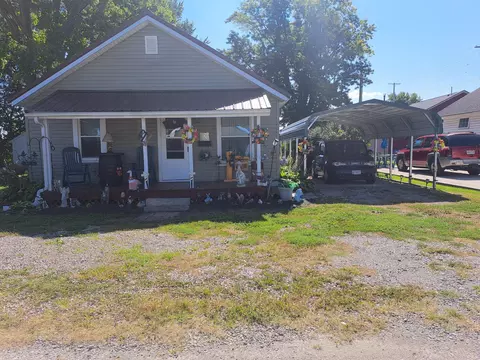 611 Campbell St, Washington Court House, OH 43160