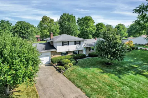 470 Willow Run Dr, Pickerington, OH 43147