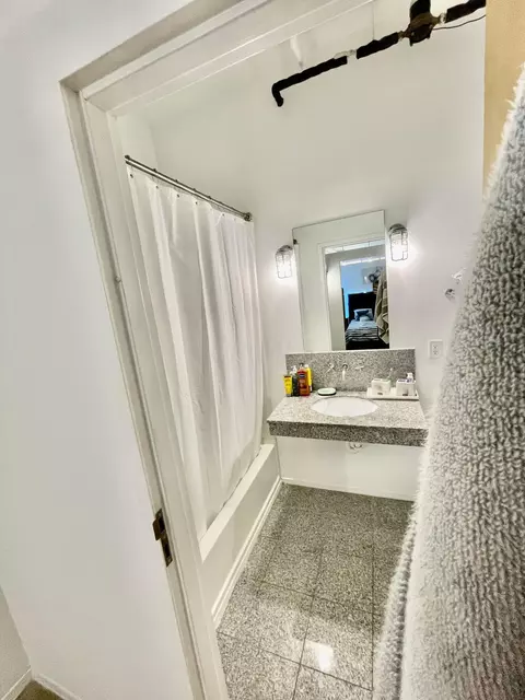 60 E Spring St #104, Columbus, OH 43215 photo 12