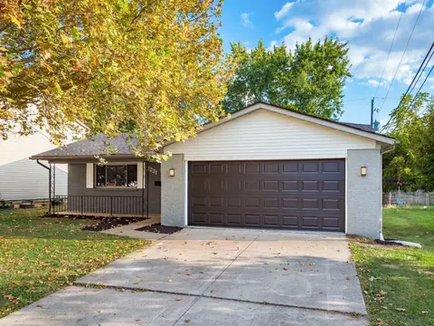 2231 Teakwood Dr, Columbus, OH 43229