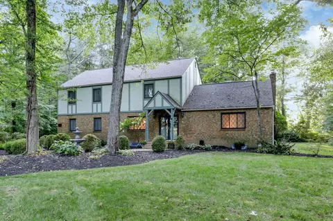 11769 Julie Dr NW, Baltimore, OH 43105