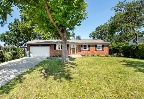 3072 Saxon Ct, Columbus, OH 43232