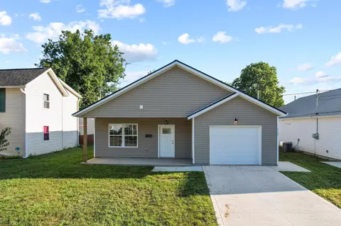 165 E Postal Ave, Newark, OH 43055