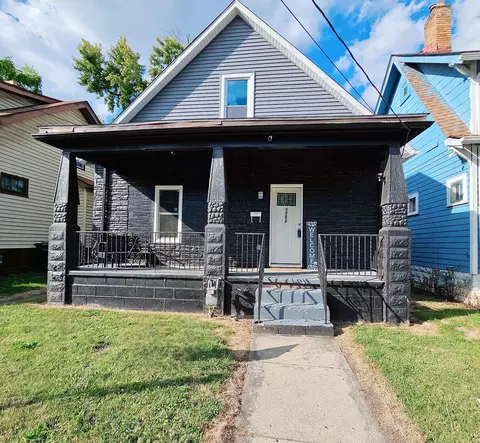 1752 Genessee Ave, Columbus, OH 43211
