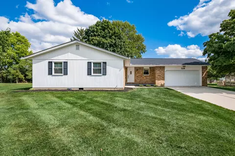 528 Fairwood Dr, Marysville, OH 43040