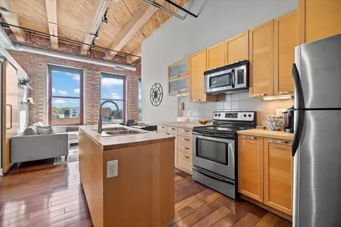150 E Main St #312, Columbus, OH 43215
