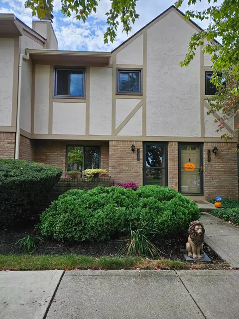 1937 Ramblebranch Dr #32, Columbus, OH 43220