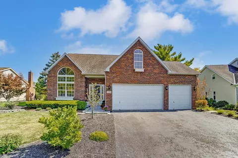 7298 Snowberry Ln, Canal Winchester, OH 43110