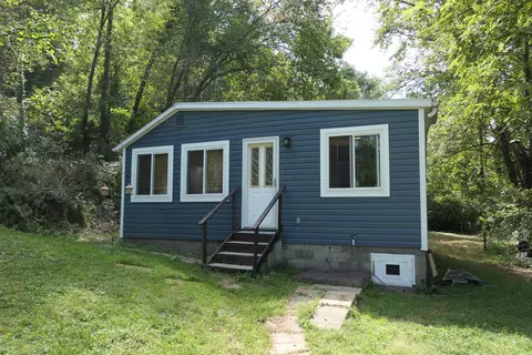 6588 Old State Rd, Crooksville, OH 43731