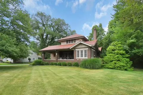 675 Granville Rd, Newark, OH 43055
