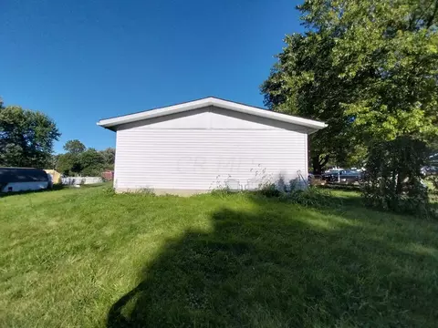 6464 Putnam Dr, Circleville, OH 43113 photo 4