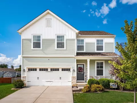 122 Mannaseh Dr W, Granville, OH 43023